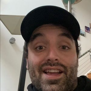 Meet your Posher, Clint